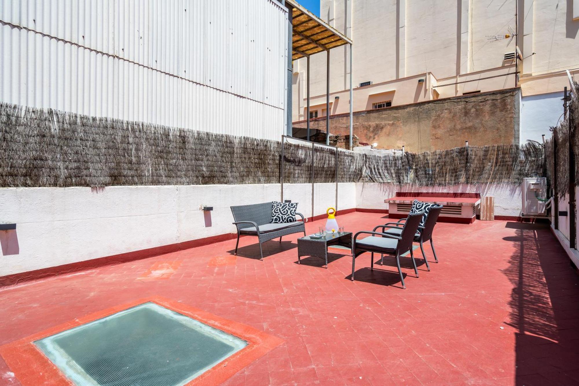 Grcia Charm Sunlit Terrace, Ac & Exposed Brick Apartment *
